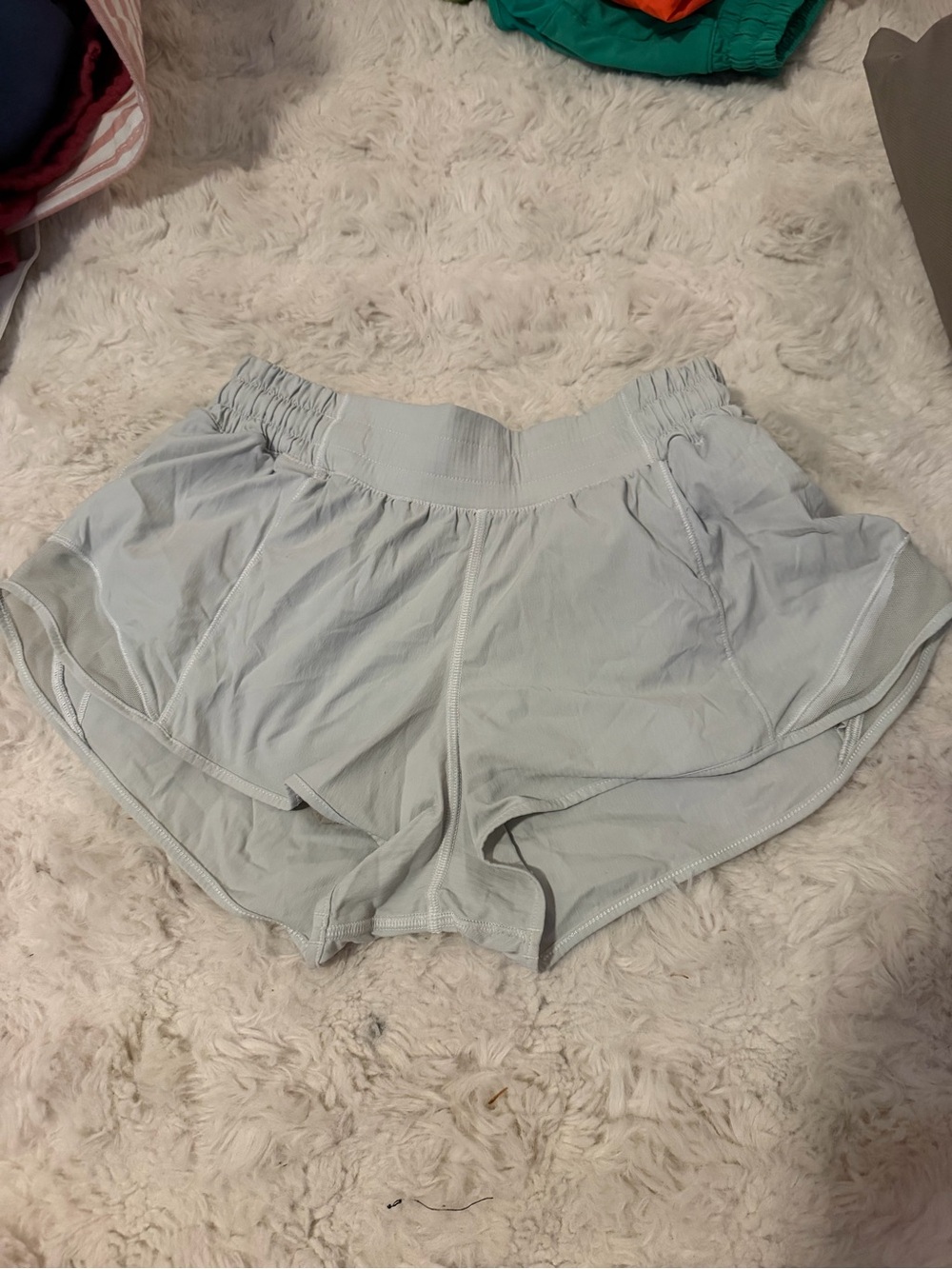 White lululemon shorts
